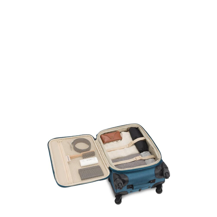 Swiss Gear 21” Soft-Side Spinner Luggage - Atlas Blue
