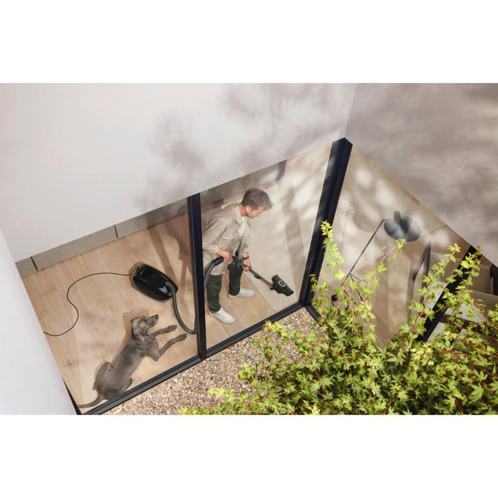 Miele Guard M1 Cat & Dog Obsidian Black