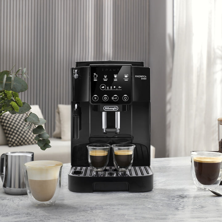Machine à expresso De'Longhi Magnifica Start (noire) avec mousse de lait manuelle