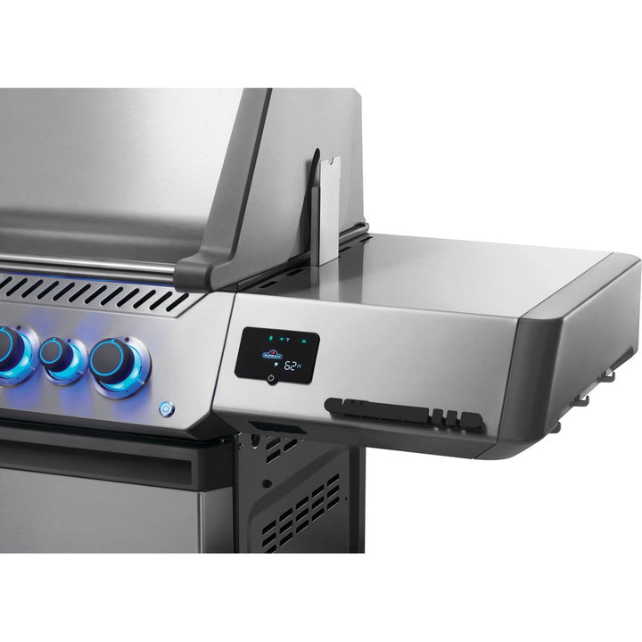 Napoleon Prestige® 665 Connected - Propane Gas Grill with Infrared Side and Rear Burner - Stainless Steel